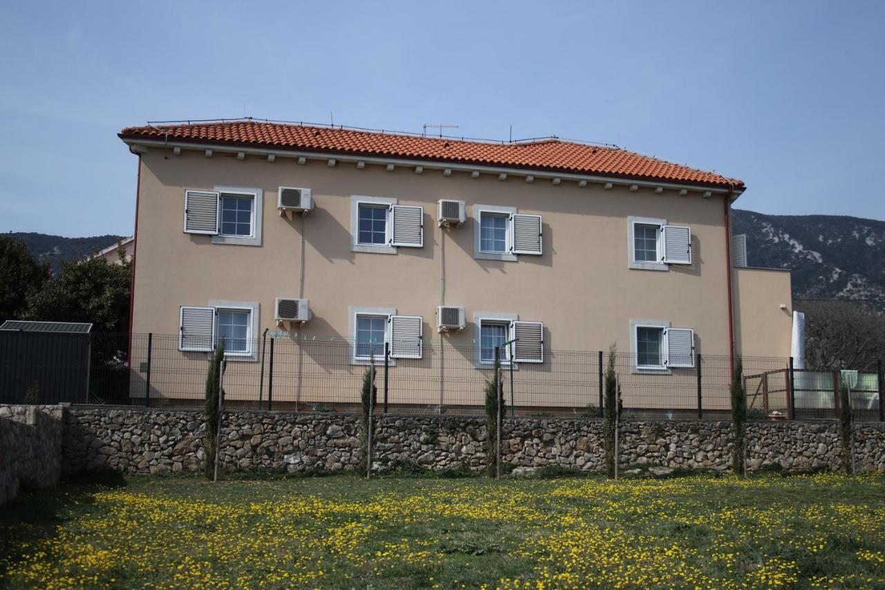 Apartments Pegla 内里吉恩 外观 照片